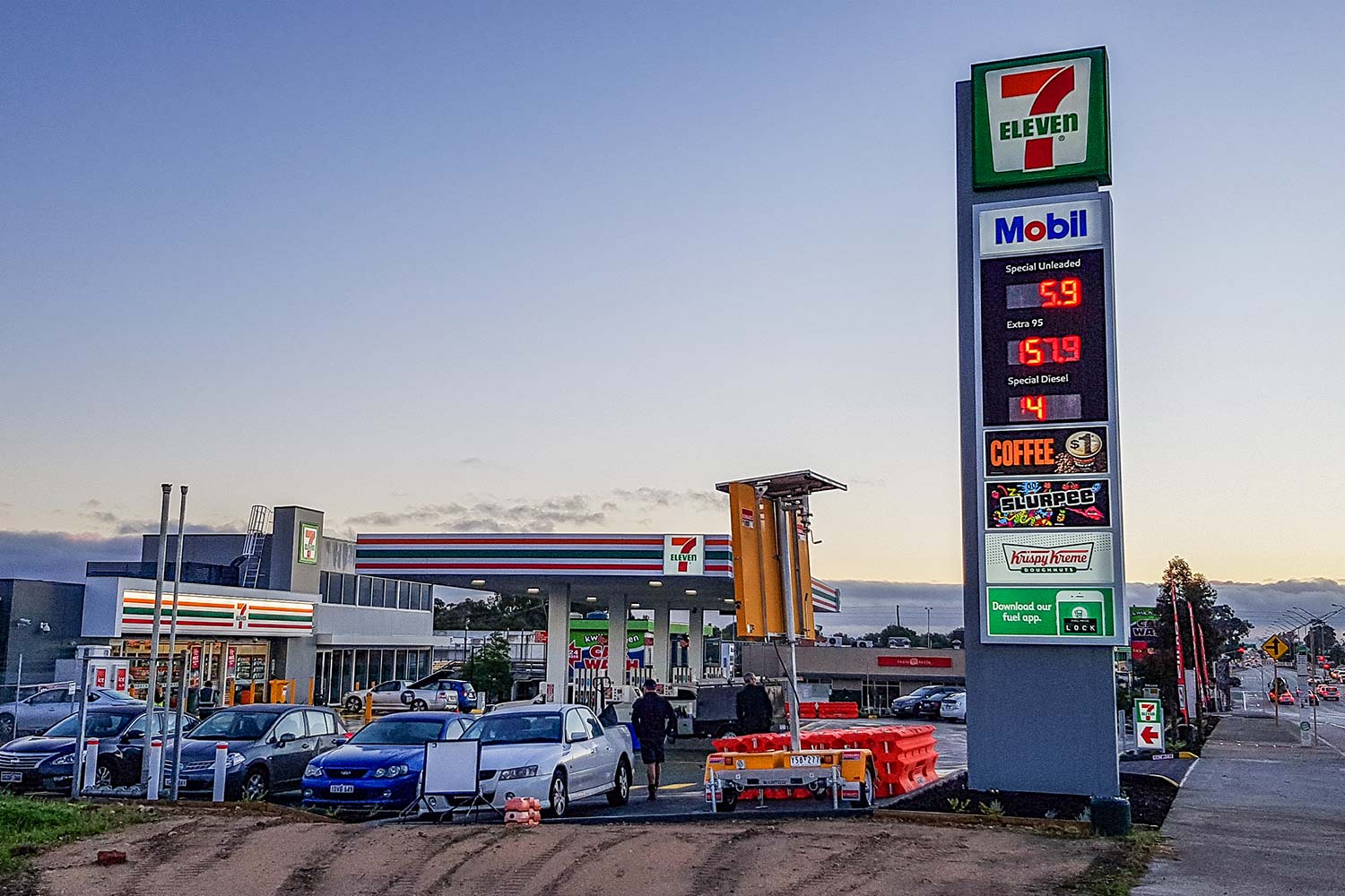7 Eleven Ascot Store