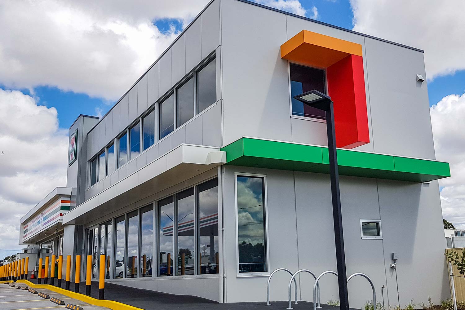 7 Eleven Ascot Store